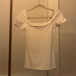 Aritzia contour top white xs